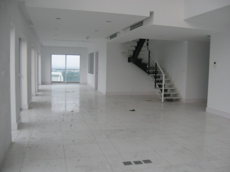Penthouse for rent in Golden Westlake Hanoi, lake view